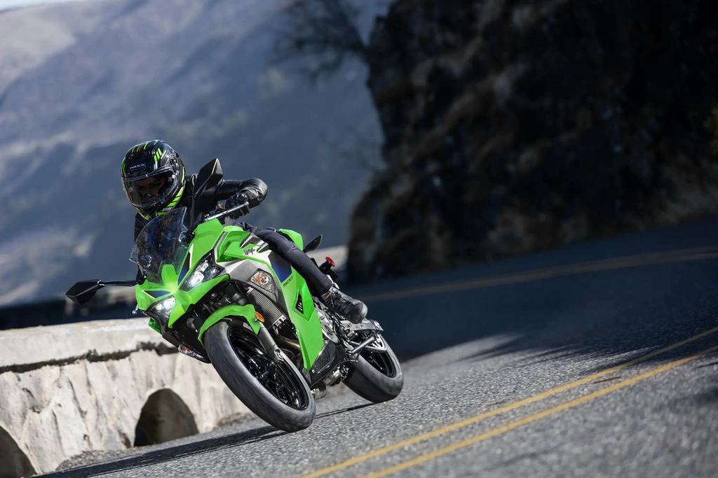 2026-kawasaki-ninja-500-throttlecraze.com-2_throttlecraze.com
