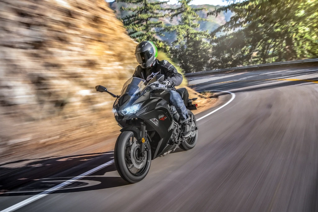 2026-kawasaki-ninja-650-throttlecraze.com-2_throttlecraze.com