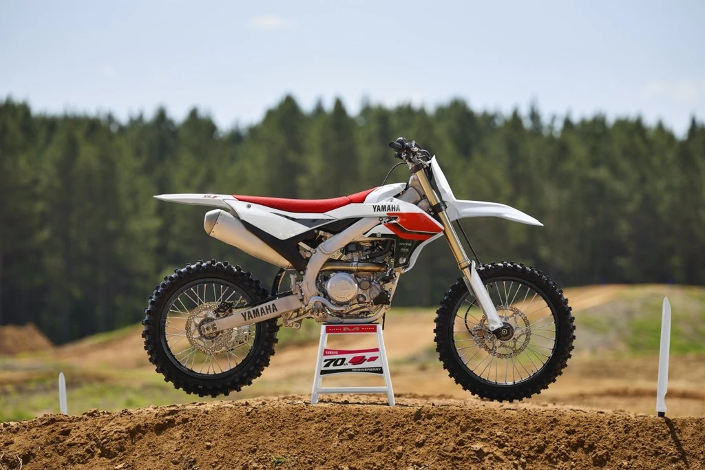 2026-yamaha-yz450f-70th-anniversary-edition-throttlecraze.com-1_throttlecraze.com