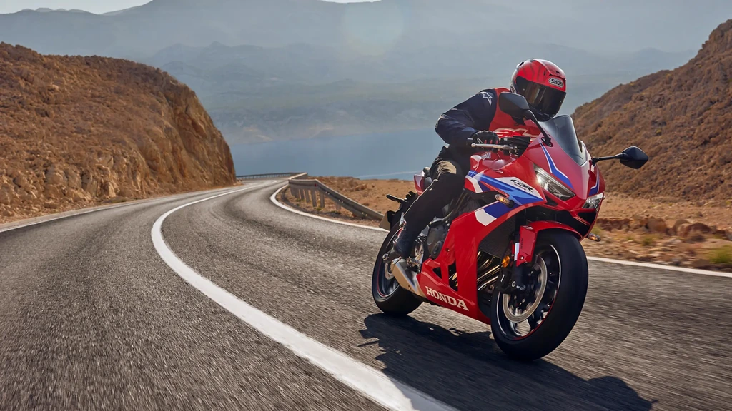 2024-honda-CBR650R-throttlecraze.com-3_throttlecraze.com