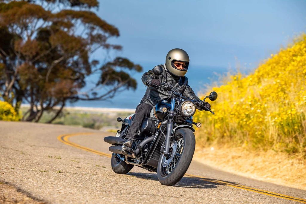 2025-Shadow-Phantom-ABS-throttlecraze.com-4_throttlecraze.com