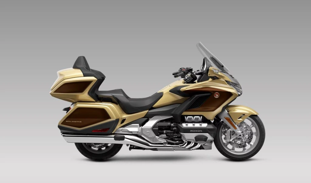 2025-honda-Gold-Wing-Tour-50th-Anniversary-throttlecraze.com-3_throttlecraze.com