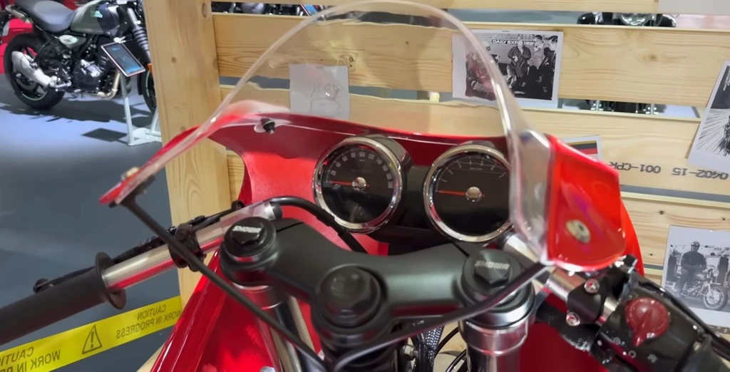 eicma-2025-royal-enfield-gt-750-4-throttlecraze.com