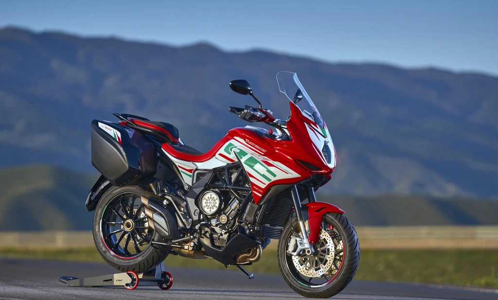 2021-mv-agusta-Tursimo-veloce-rc-scs-4-throttlecraze.com