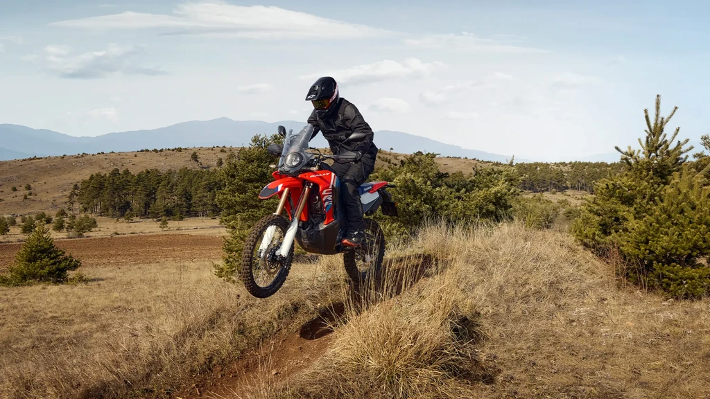 2025-Honda-CRF300-Rally-1-throttlecraze.com