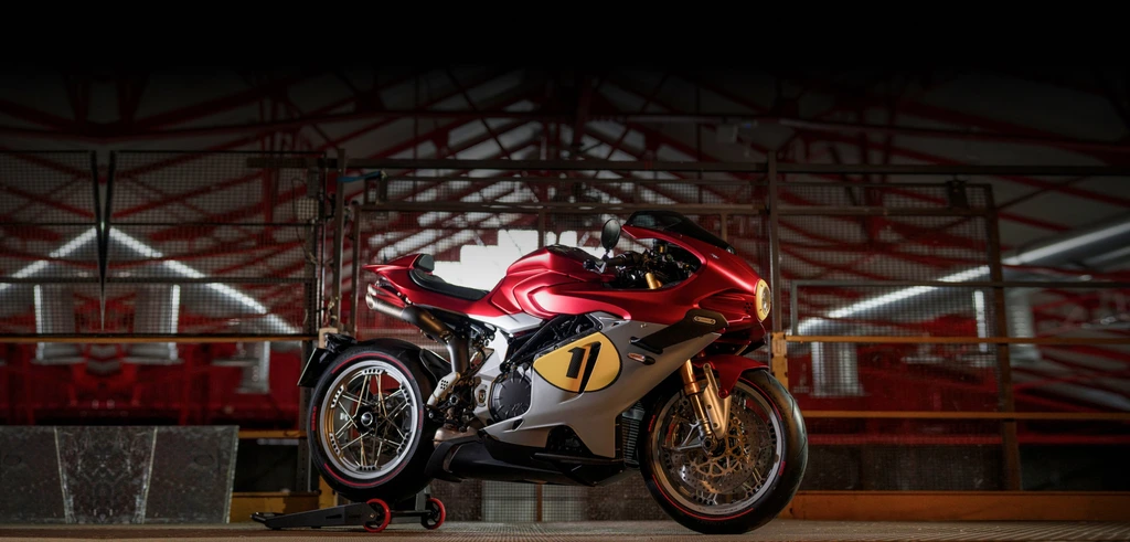 2025-mv-agusta-Superveloce-1000-ago-3-throttlecraze.com