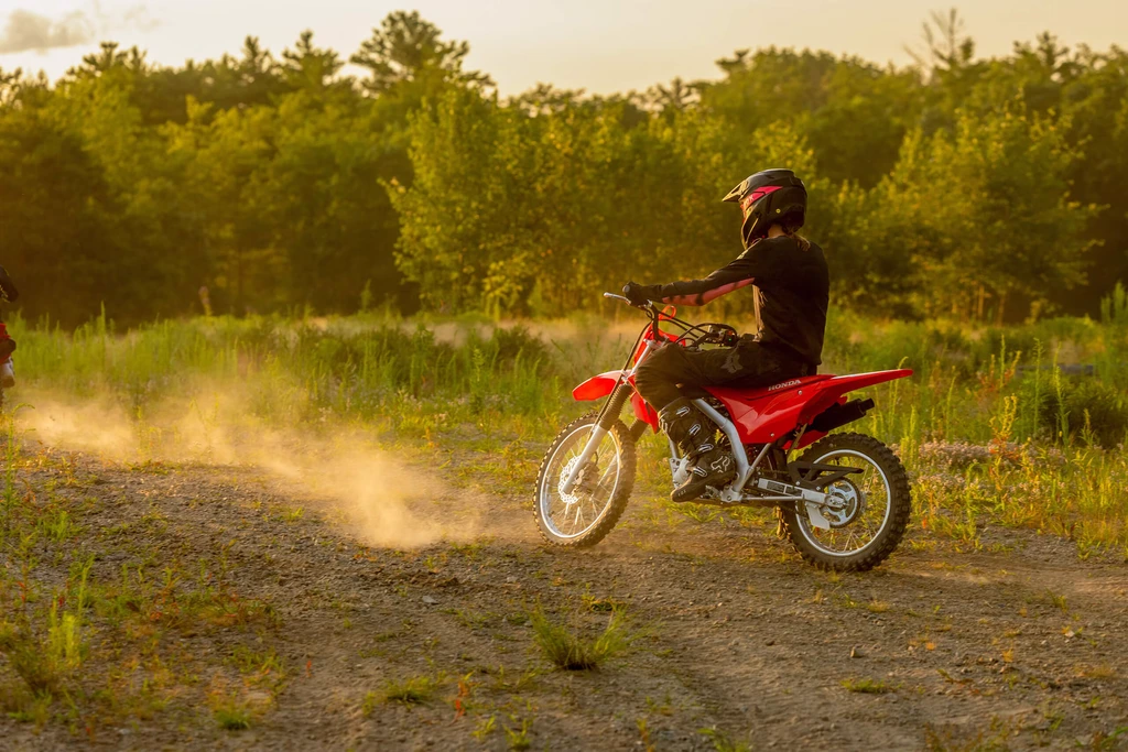 2026-Honda-CRF125F-2-throttlecraze.com