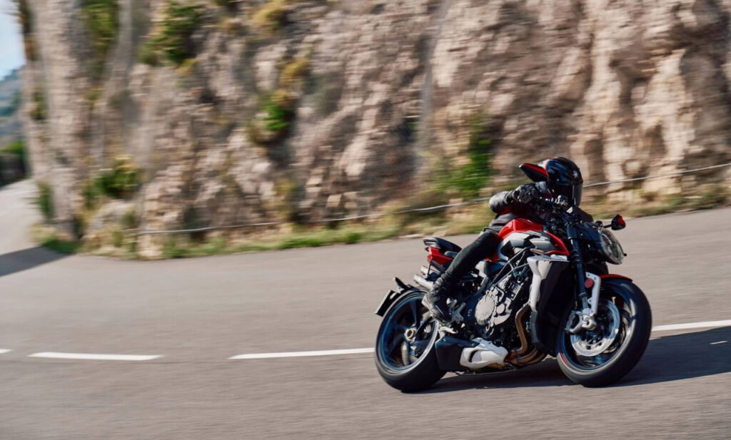 2026-mv-agusta-brutale-1000-1