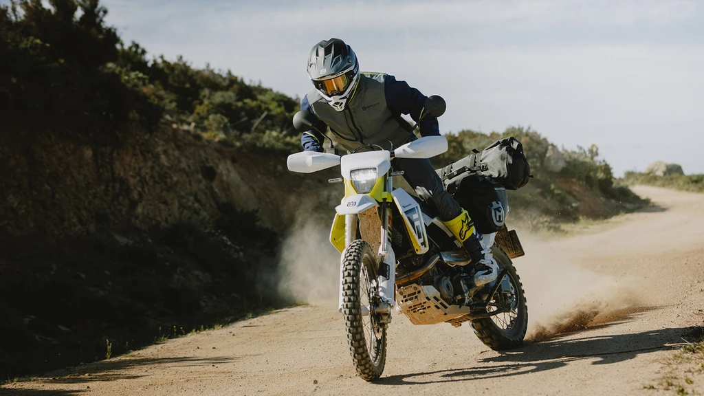 2026-husqvarna-701-Enduro-5-throttlecraze.com
