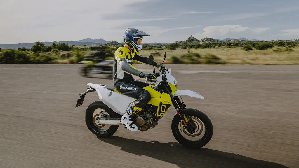Husqvarna 701 Supermoto (2026)