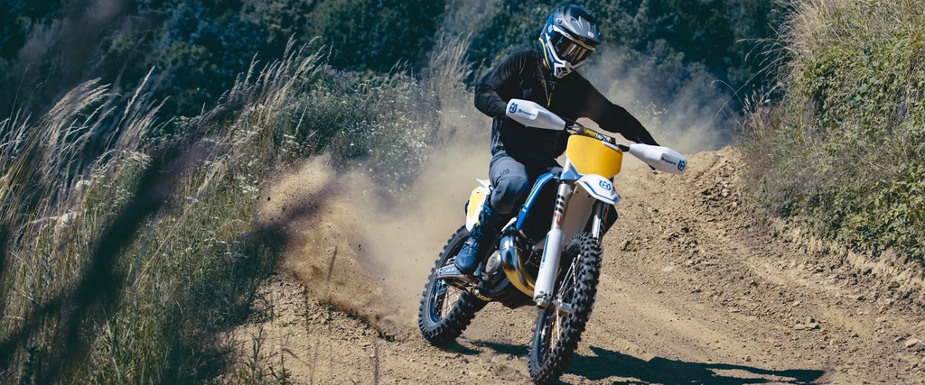 2025-Husqvarna-TX-300-Heritage-1-throttlecraze.com