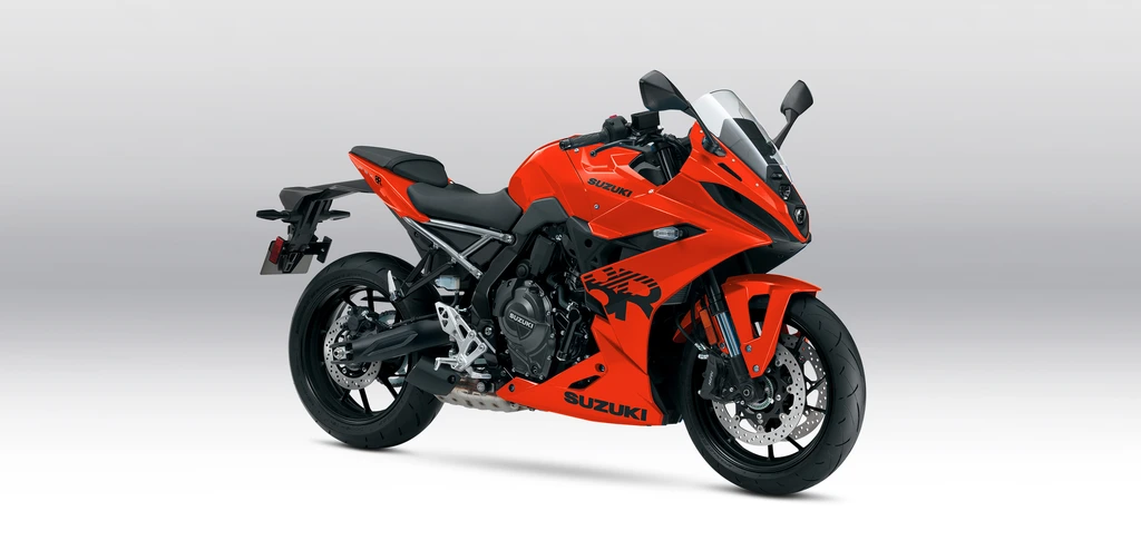 2026-suzuki-GSX-8R-1-throttlecraze.com
