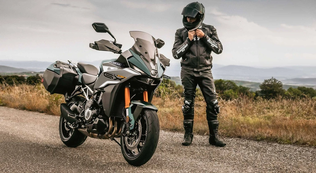 Suzuki GSX-S1000GX+ (2024 – 2026)