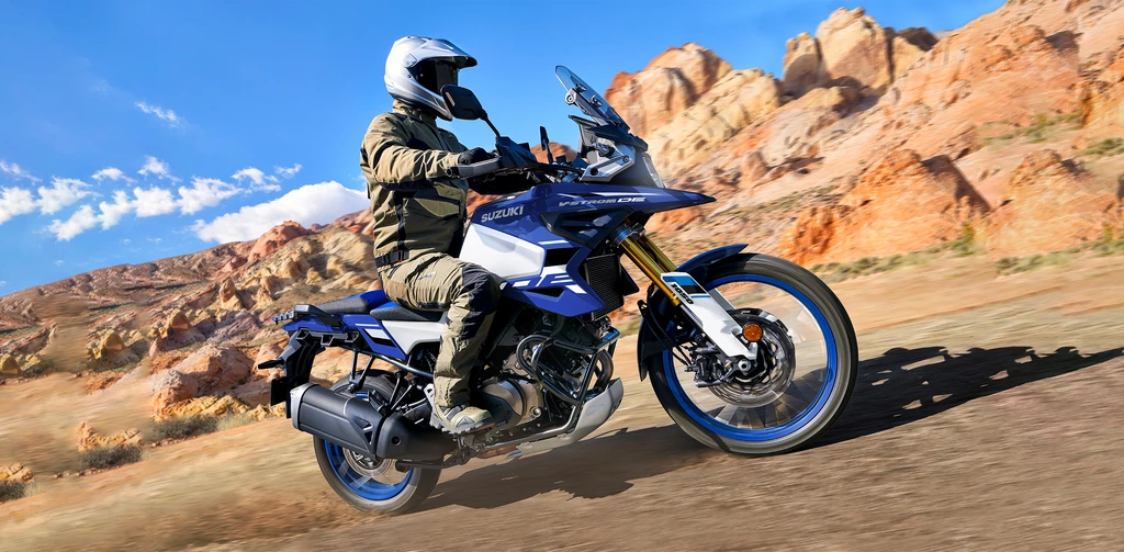 2025-suzuki-V-Strom-1050DE-3-throttlecraze.com