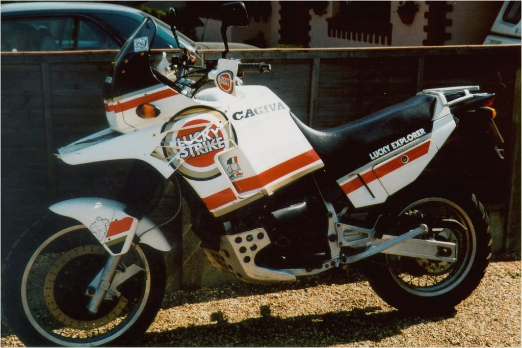 Cagiva Elefant 900ie Lucky Explorer (1990)