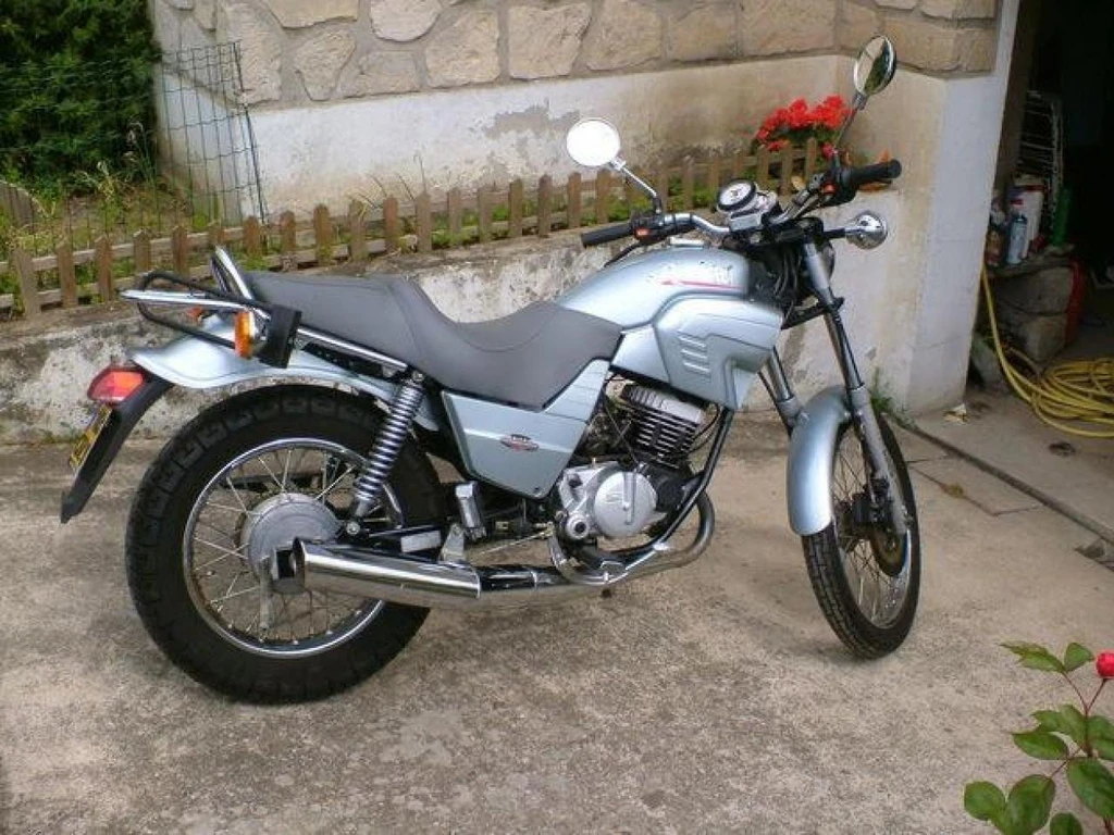 Cagiva Roadster 125 (521) (1993 - 99)
