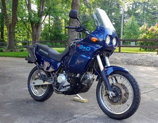 Cagiva Elefant E900 (1995 - 96)