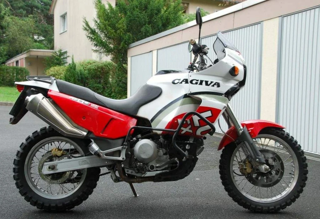 Cagiva Elefant 900ie Lucky Explorer (1991)