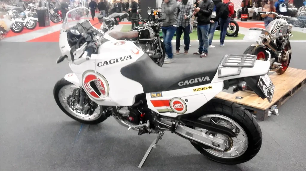 Cagiva Elefant 900ie Lucky Explorer (1991)