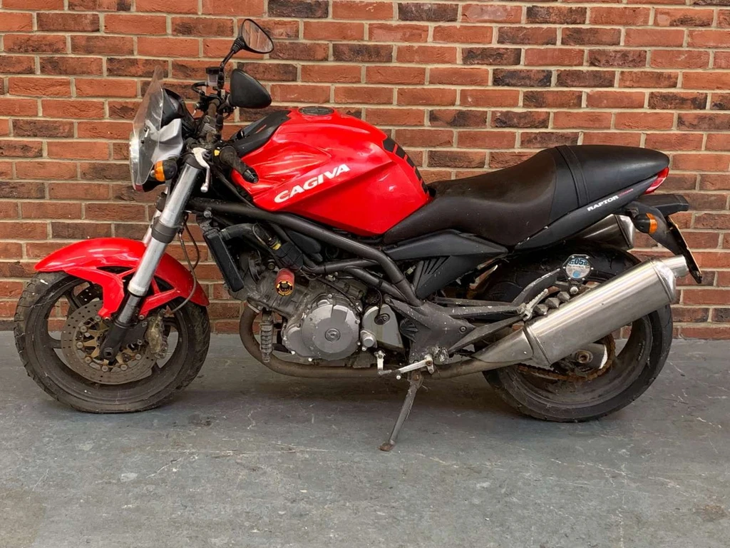 Cagiva Raptor 1000 (2000 -)