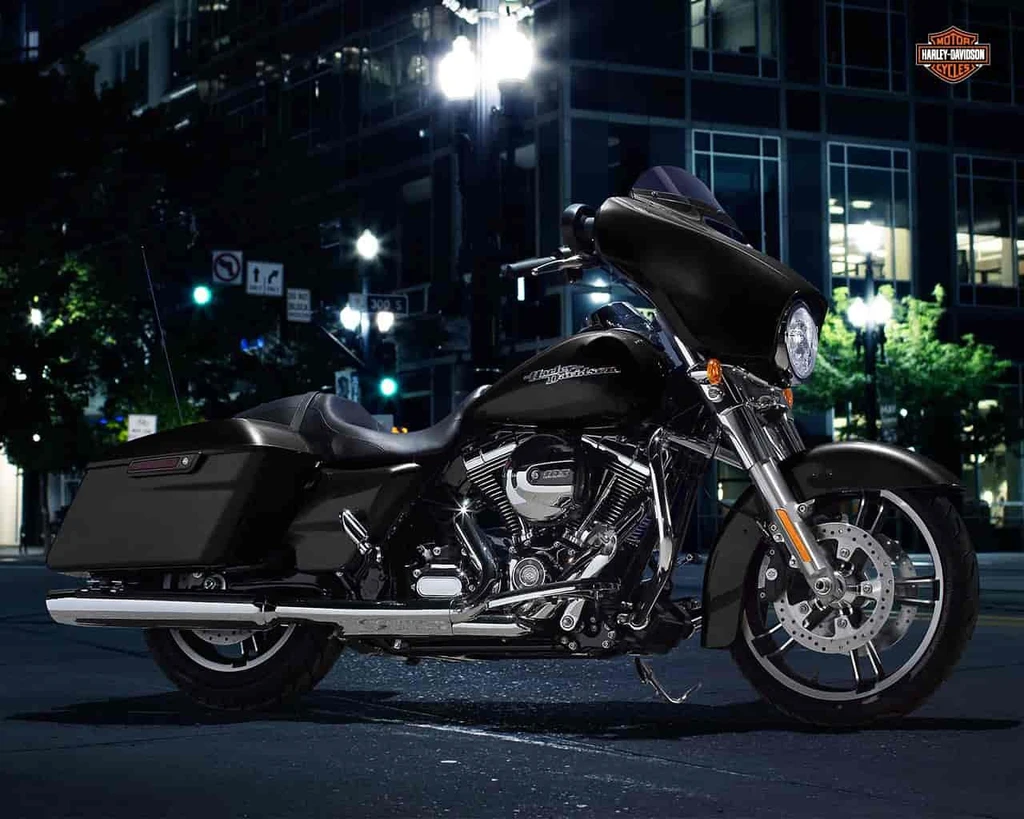 Harley Davidson FLHX Street Glide (2015)