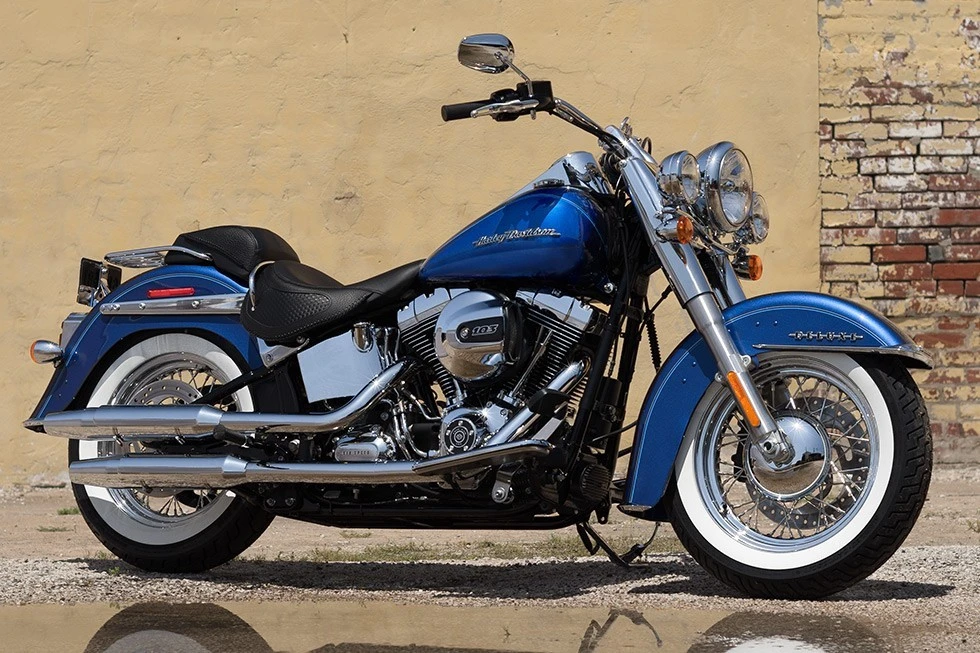 Harley Davidson FLSTN Softail Deluxe (2015)