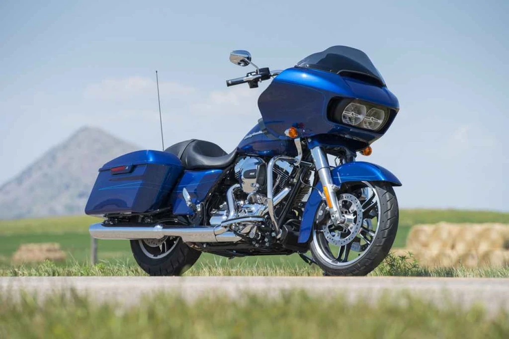 Harley Davidson Road Glide (2015 - 2016)