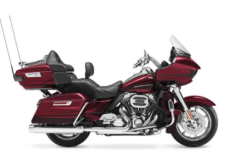 Harley Davidson CVO Road Glide Ultra (2016)