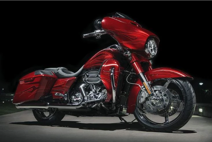 Harley Davidson CVO Street Glide (2016)