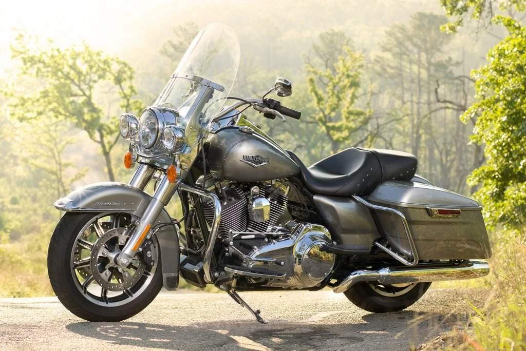 Harley Davidson FLHR Road King Classic (2016)