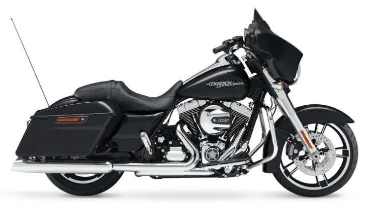 Harley Davidson FLHX Street Glide (2016)