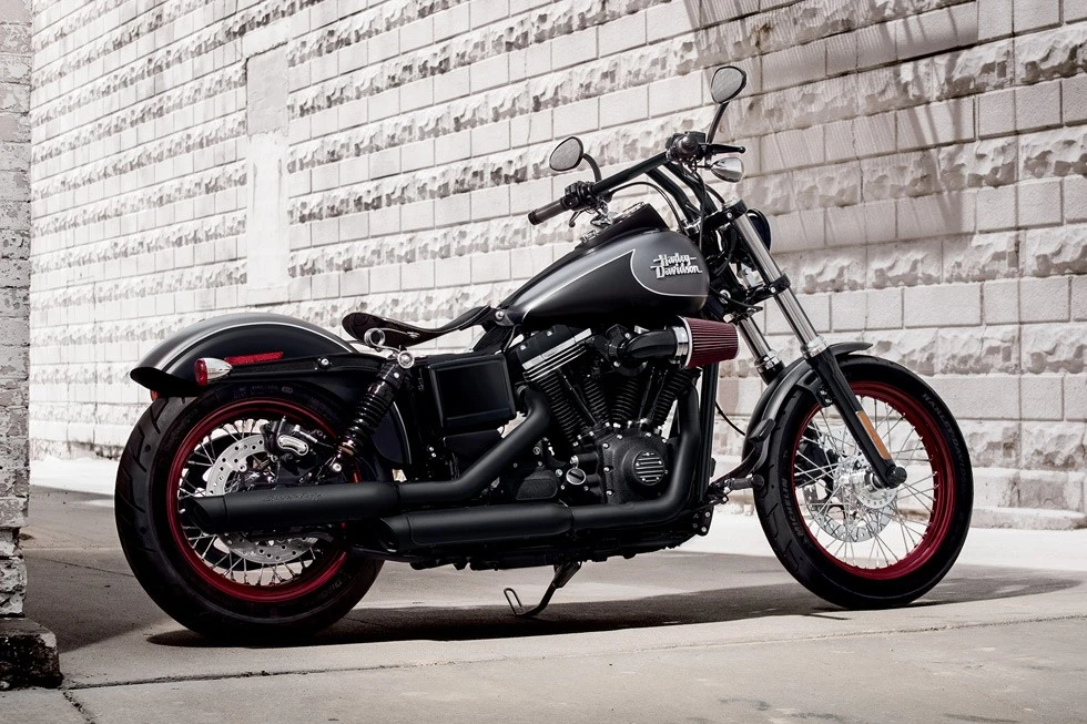 Harley Davidson Dyna Street Bob (2016 - 2017)