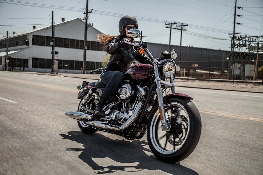 Harley Davidson XL 883L SportsterSuperLow (2016 - 2017)
