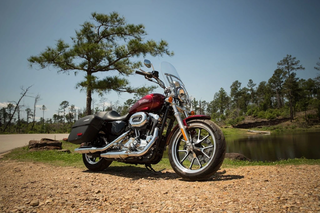 Harley Davidson XL 1200T Superlow (2017)