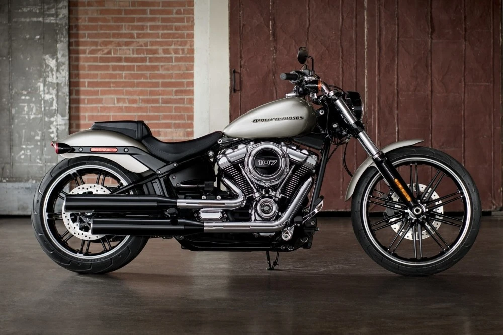 Harley Davidson Softail Breakout (2018)