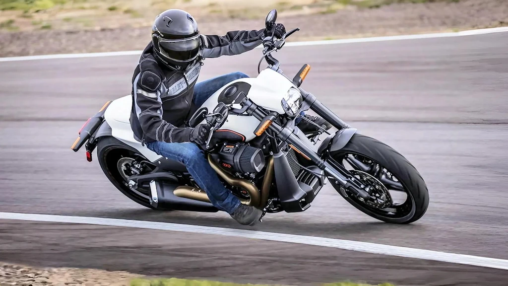 Harley Davidson FXDR 114 Softail (2019)