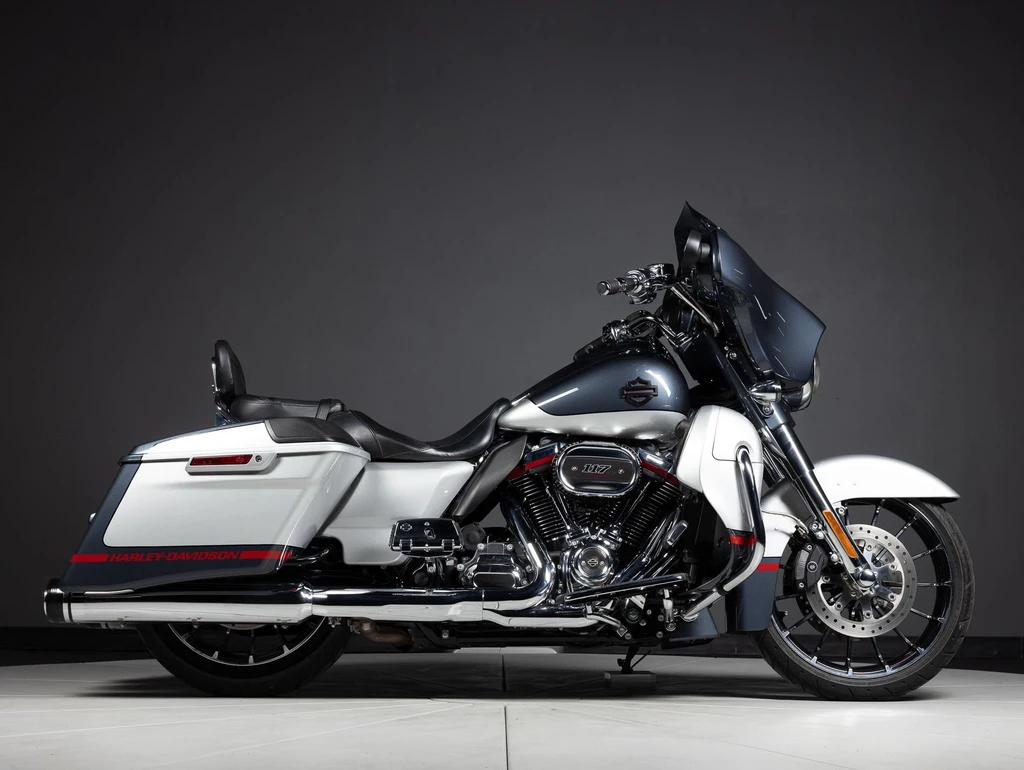 Harley Davidson CVO Street Glide (2019)