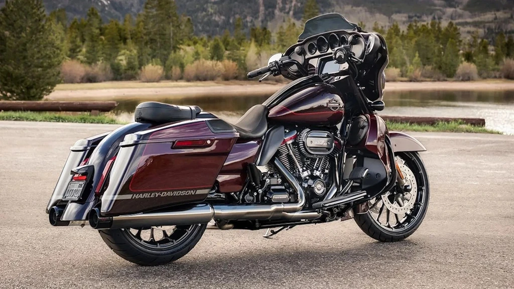 Harley Davidson CVO Street Glide (2019)