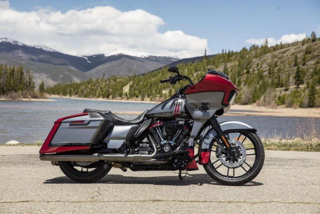 Harley Davidson CVO Road Glide (2019)
