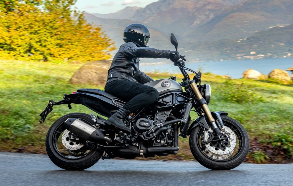 Benelli Leoncino 800 (2020)