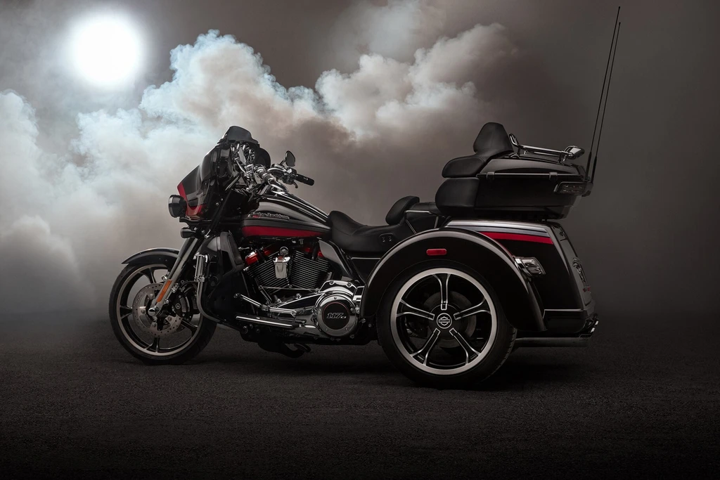 Harley Davidson CVO Tri Glide (2020 - 2021)