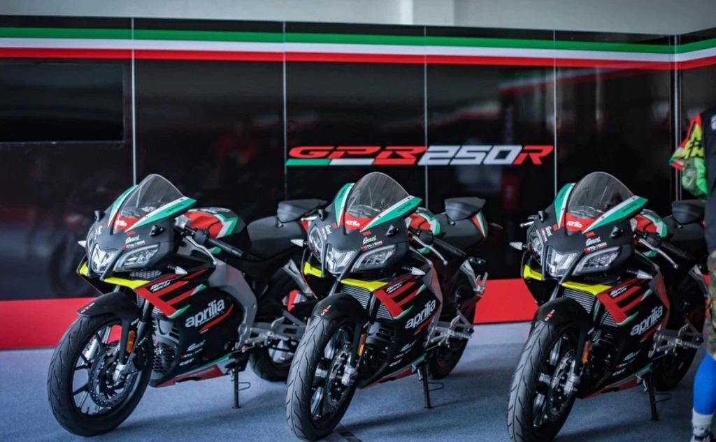 Aprilia GPR250R (2021)