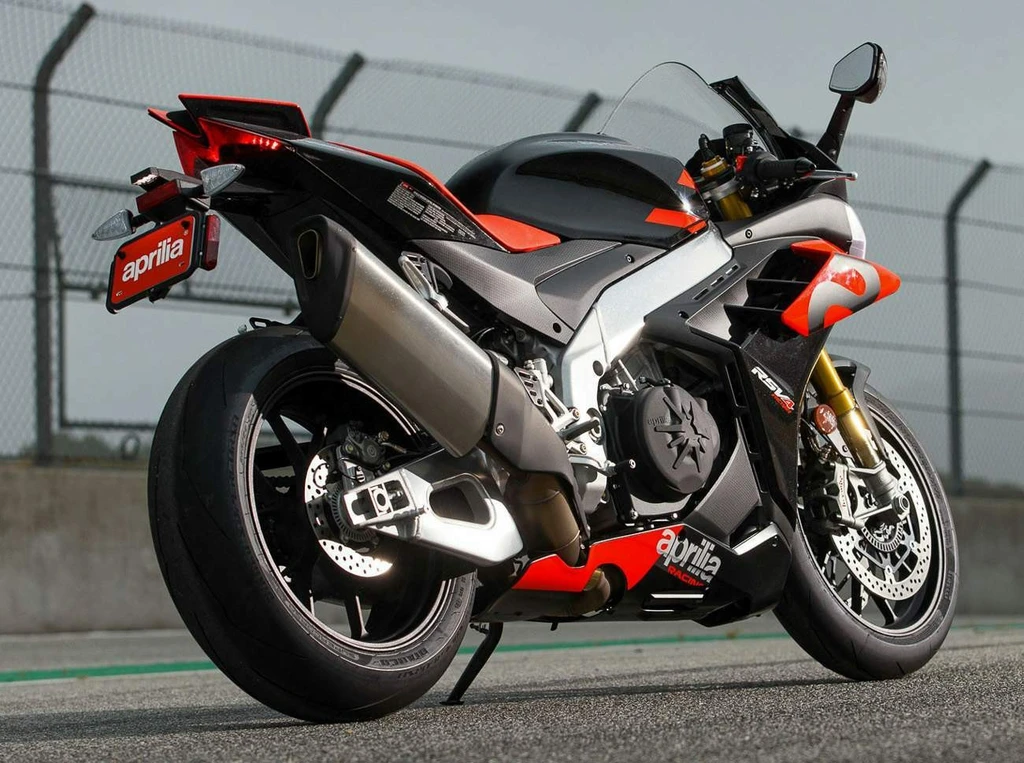 Aprilia RSV-4 Factory (2021)