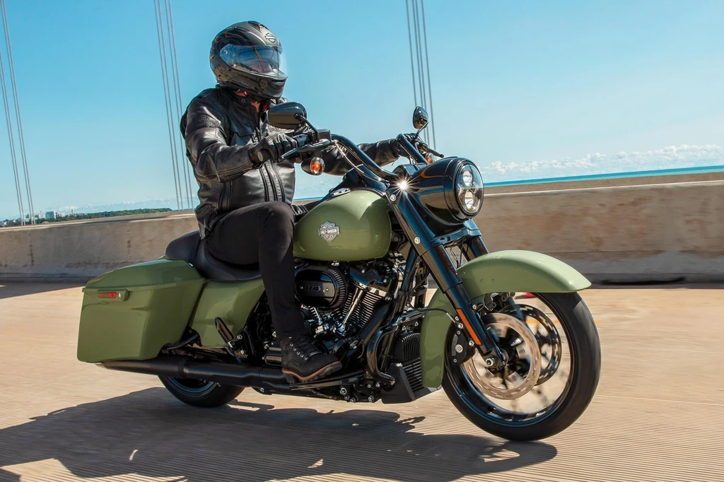 Harley Davidson Road King (2021)