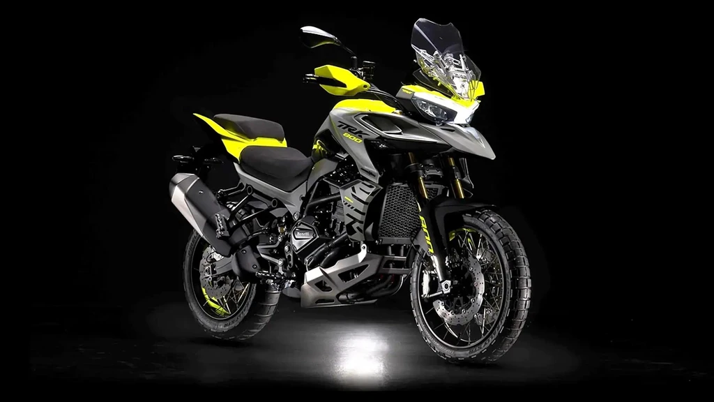 Benelli TRK 800 (2022)