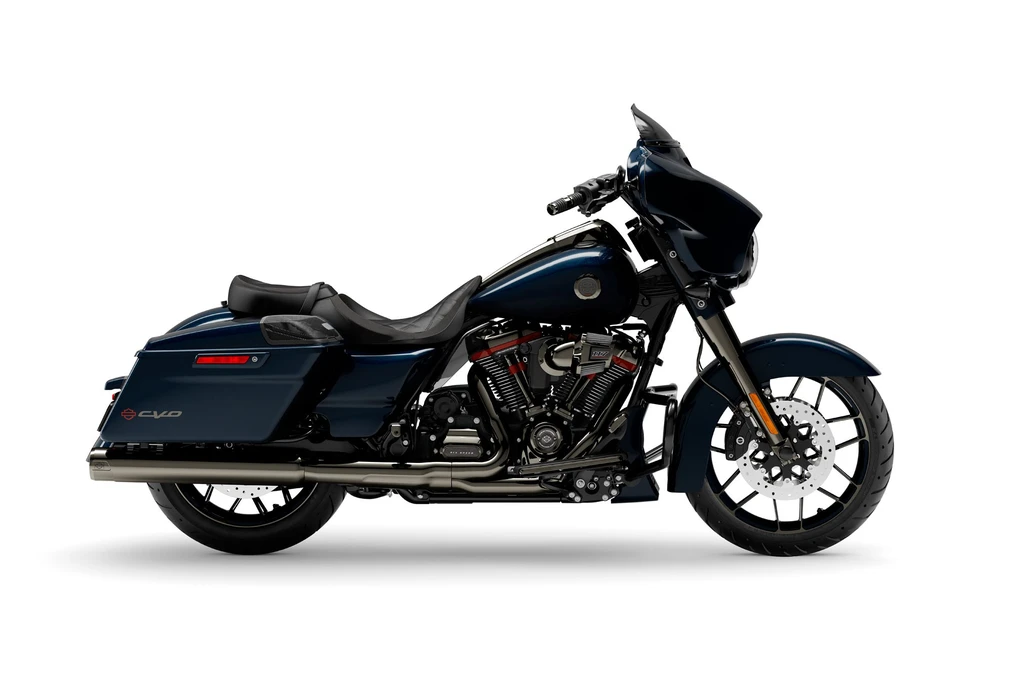 Harley Davidson CVO Street GlideFLHXSE (2022)