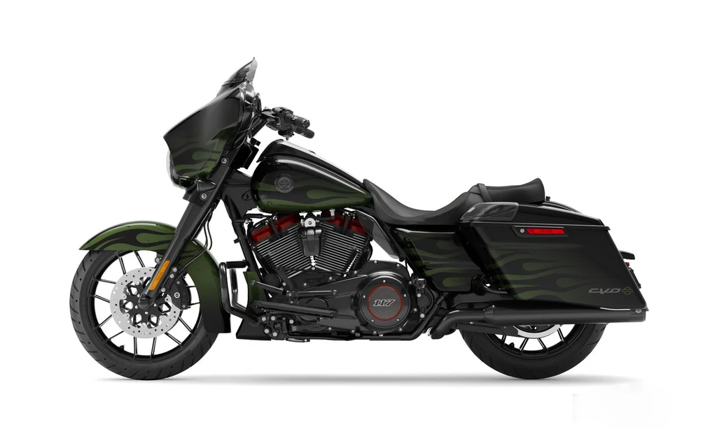 Harley Davidson CVO Street GlideFLHXSE (2022)