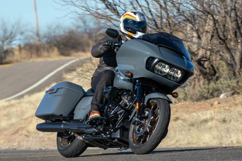 Harley Davidson Road Glide ST (2022)