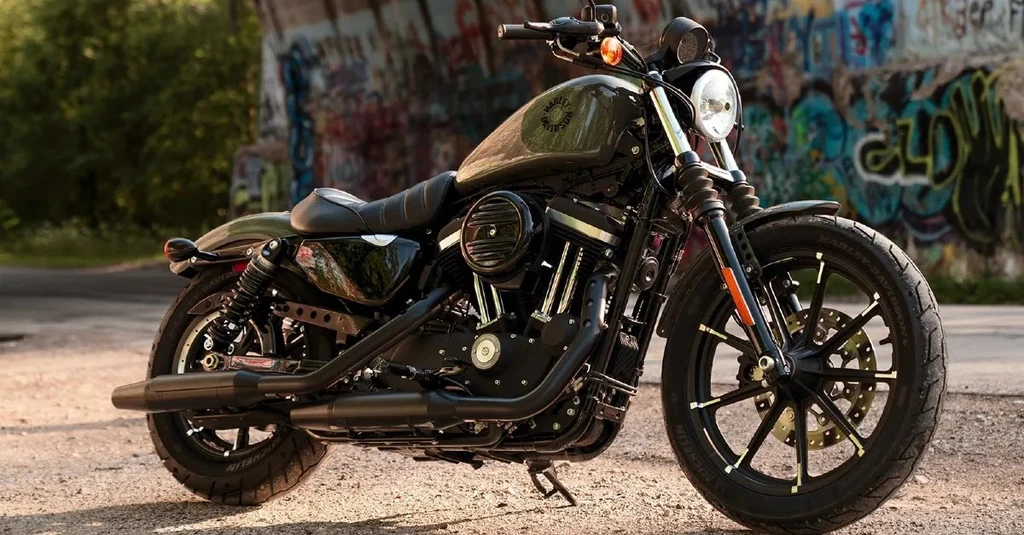 Harley Davidson XL 883Sportster Iron (2022)
