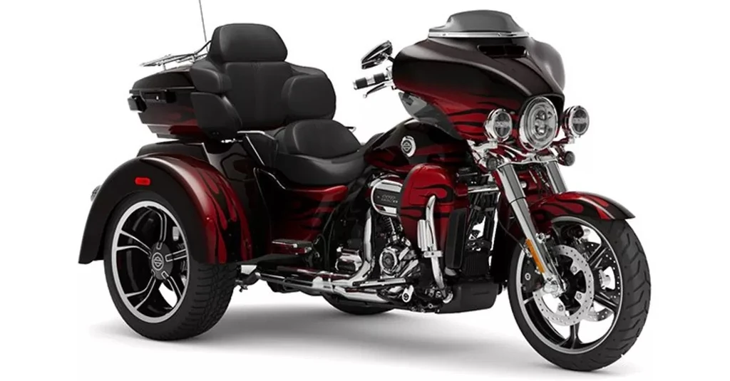 Harley Davidson CVO Tri Glide FLHTCUTGSE (2022)